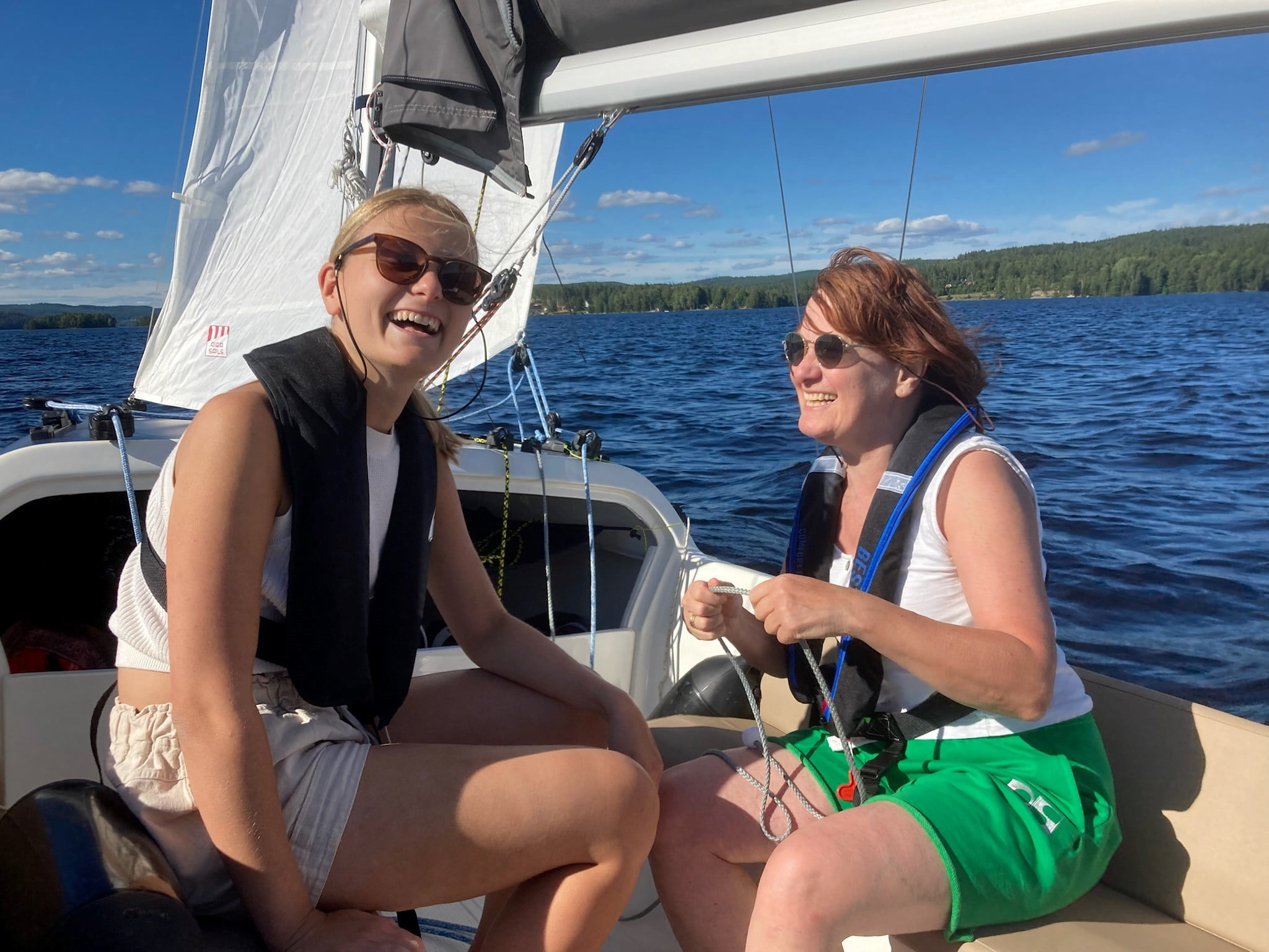  Lucie en Laura, Väsman, Ludvika, Zweden 